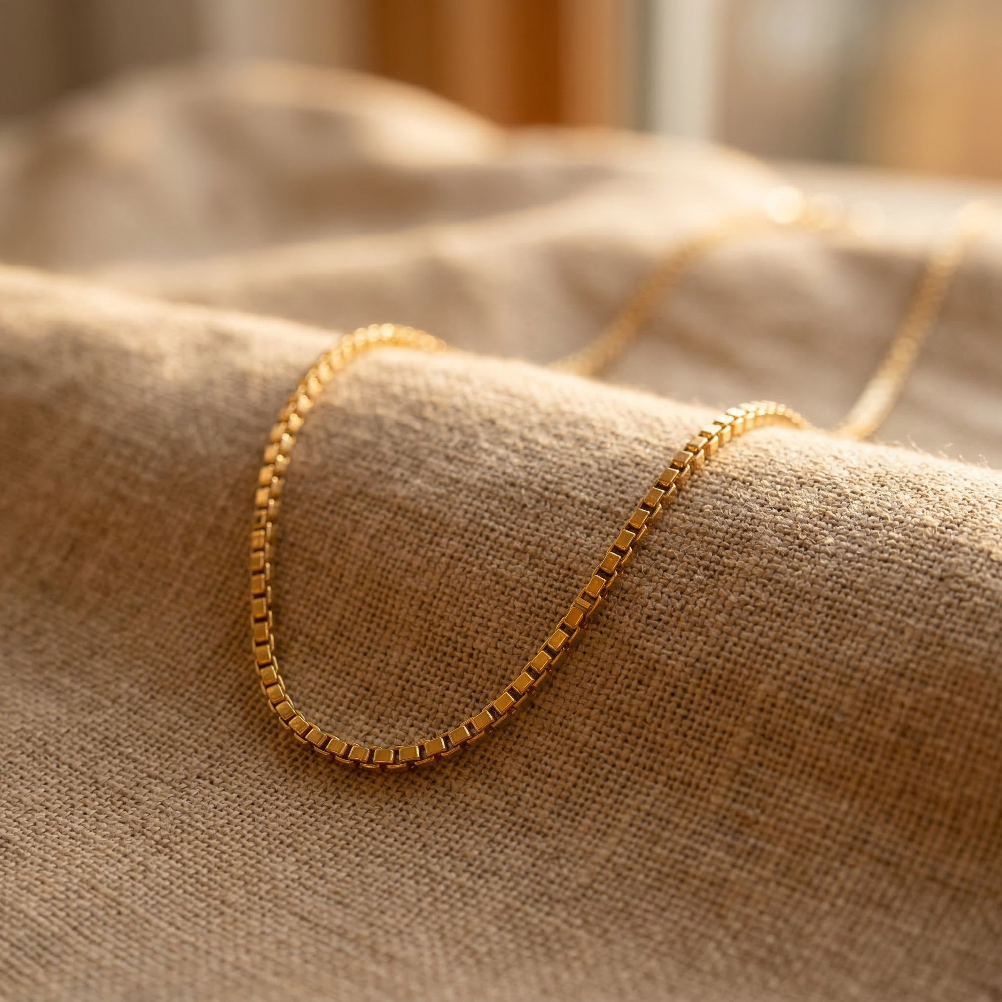 Castemark Box Chain 18K - Gold Jewelry